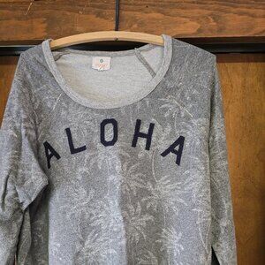 Women's Sundry Aloha Raglan top size 3